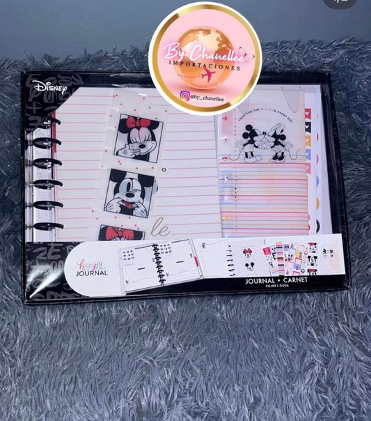 CUADERNO CON ACCESORIOS DISNEY